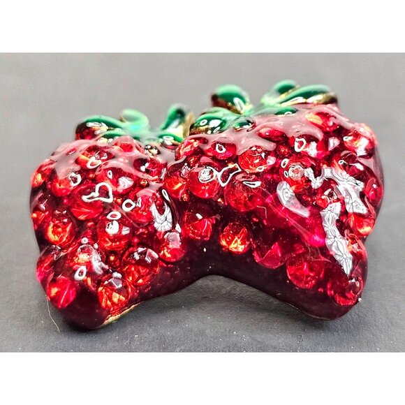 Vintage Red Enamel Strawberry Brooch With Green Leaves Lapel Scarf Pin - Picture 3 of 10